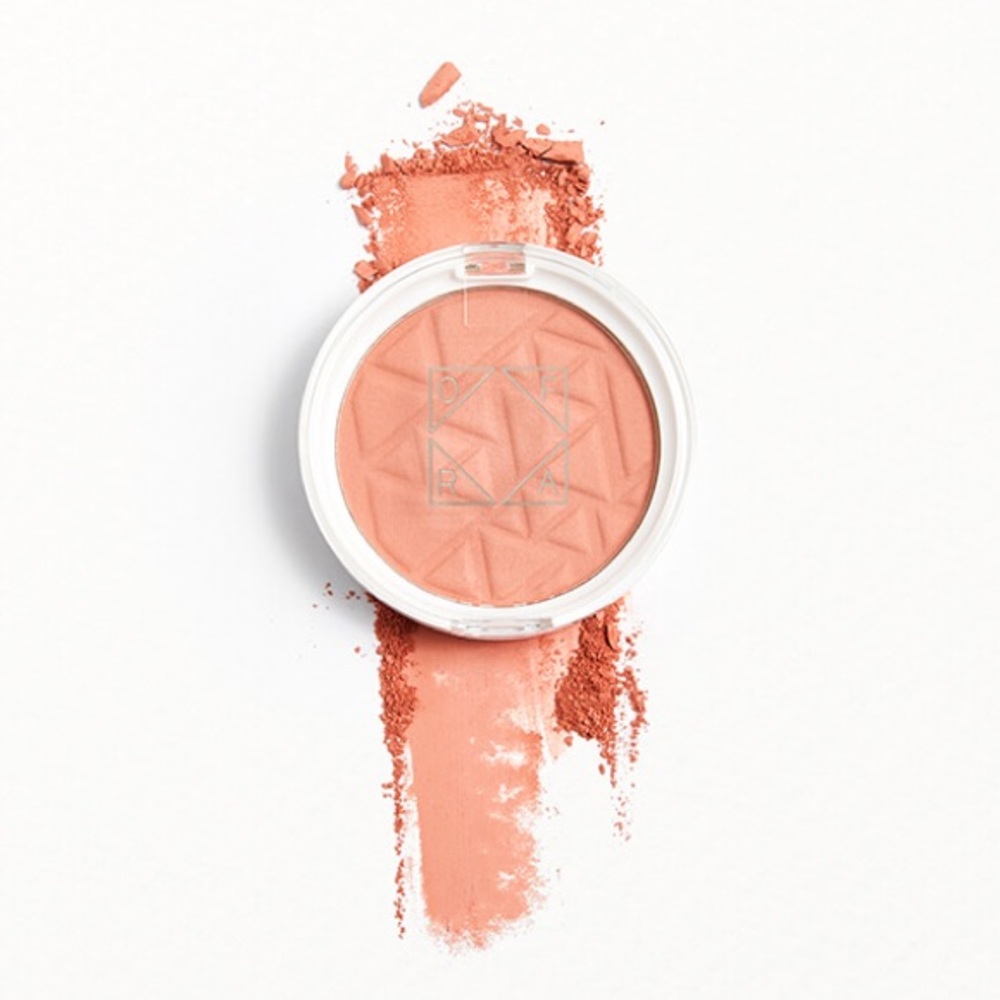 🍑OFRA “Bellini” Baked Matte Blush